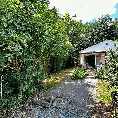 Les Cabanes Du Lac Vandre Экстерьер фото